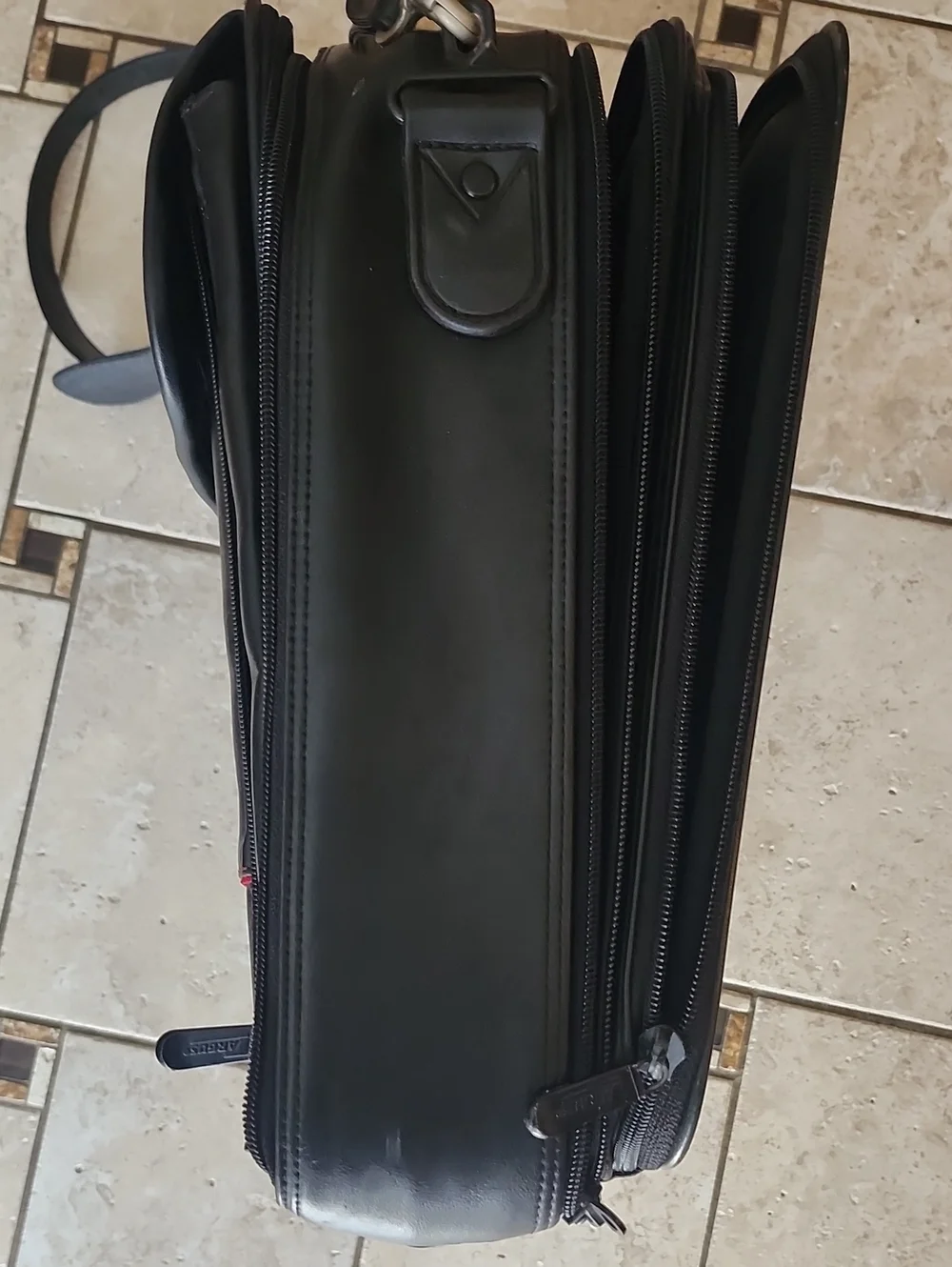 Targus Black Leather Briefcase/Tote with Red Accent Stitching
